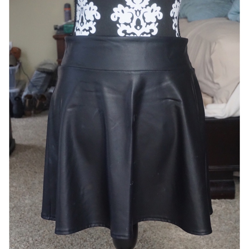 Black skirt🖤🤘🐉